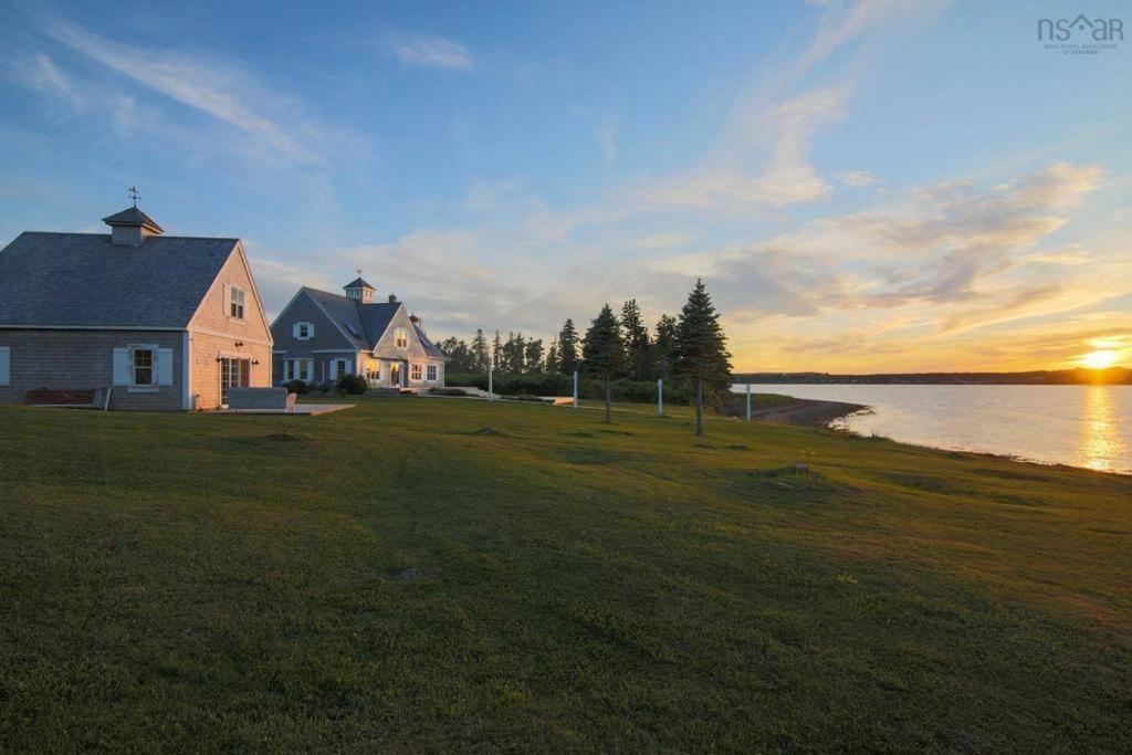 Sea Cliff Cottage Edwardsville Экстерьер фото